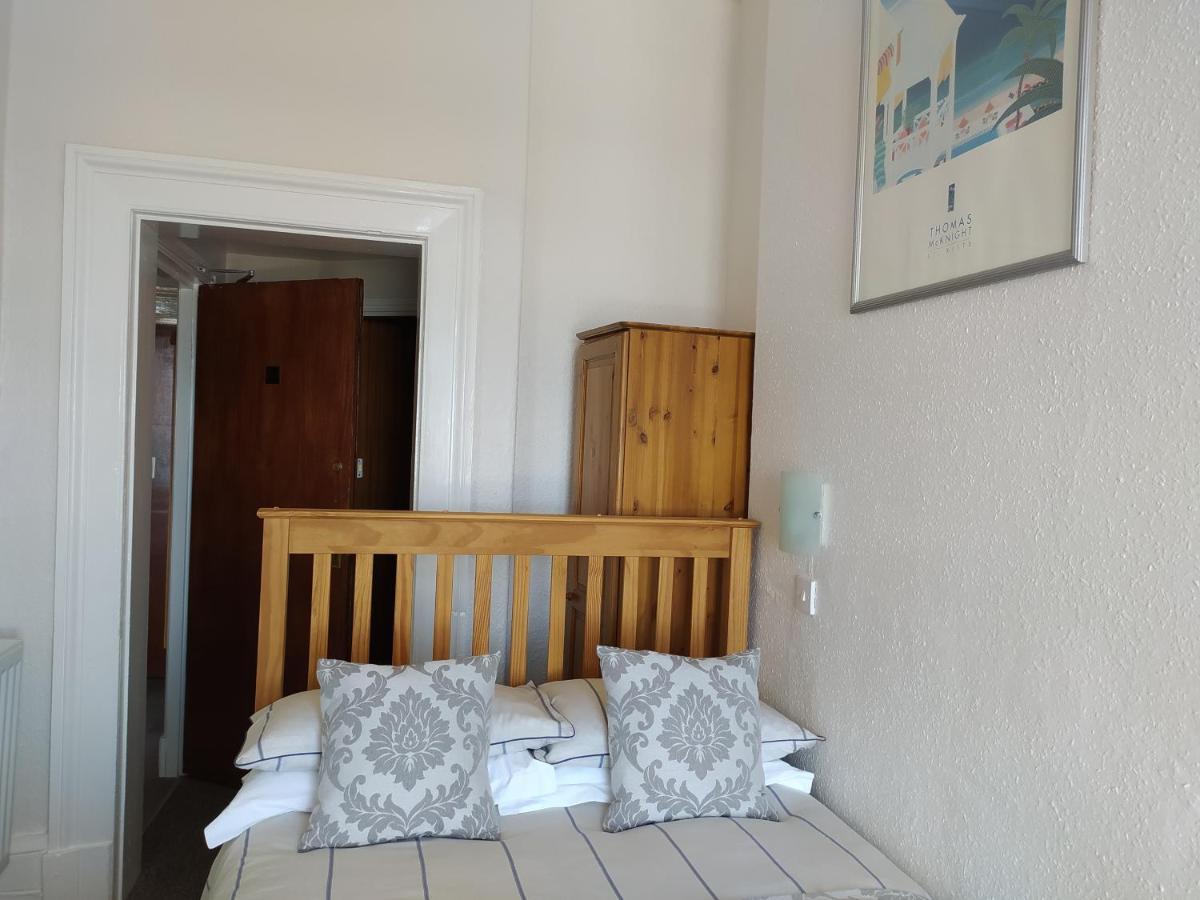 Bed and Breakfast Frosty Towers Llandudno Exteriér fotografie
