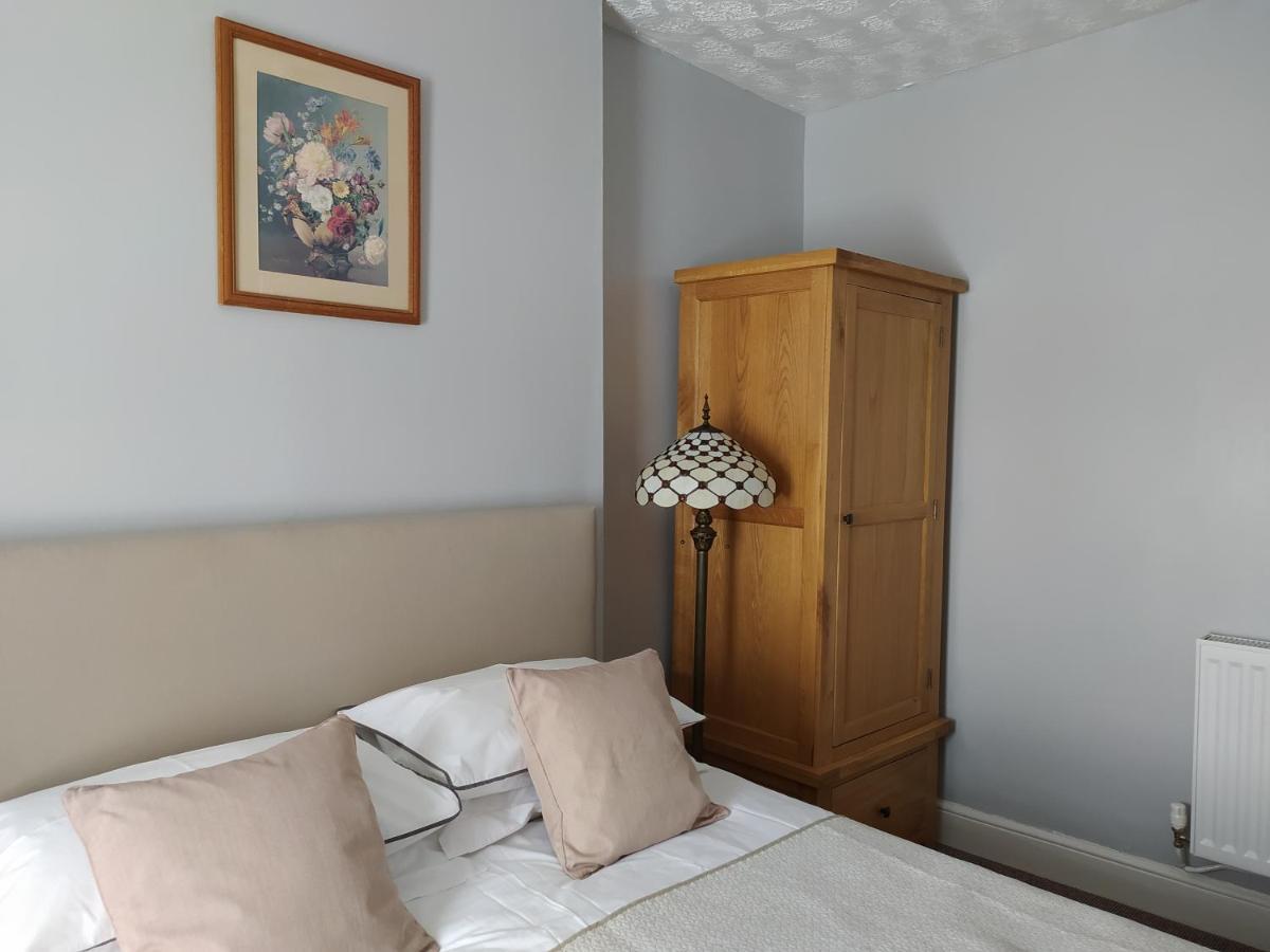 Bed and Breakfast Frosty Towers Llandudno Exteriér fotografie